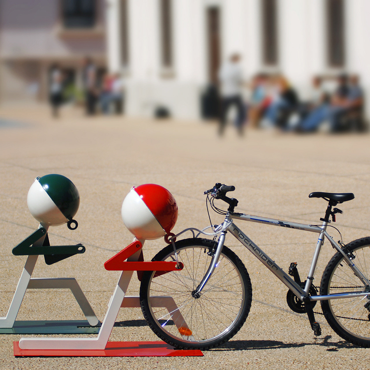 Elementi di product design inseriti nello spazio urbano